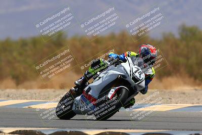 media/May-15-2022-SoCal Trackdays (Sun) [[33a09aef31]]/Turn 7 (1145am)/